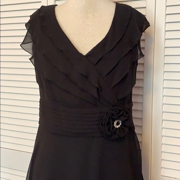 MSK Black Chiffon Midi Length Cocktail Dress - Picture 1 of 8